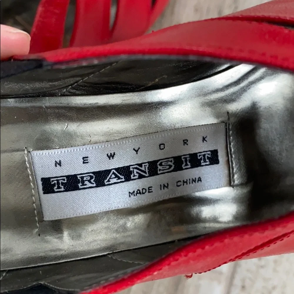 New York transit red heels, size 6 - Picture 7 of 8